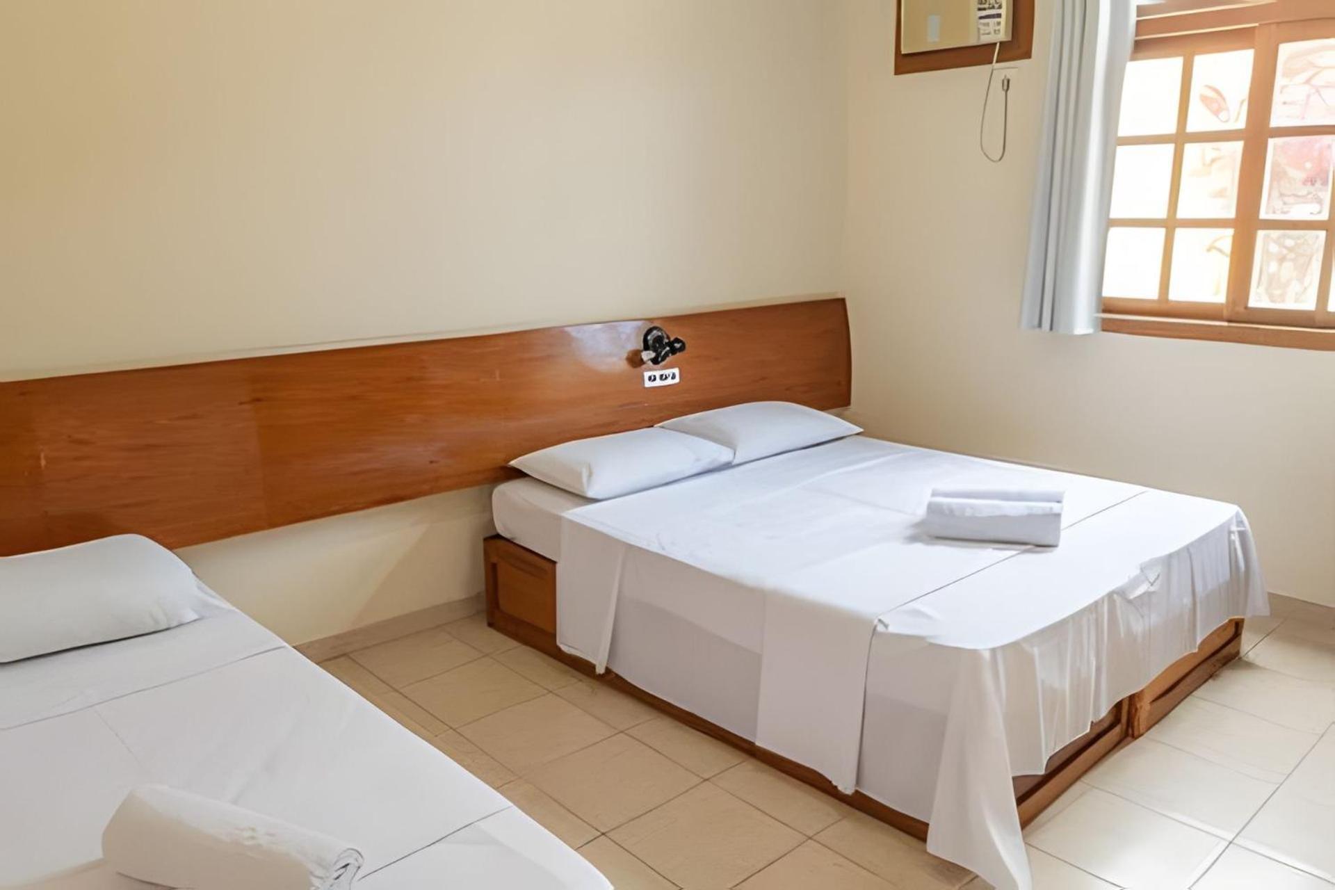 Em Frente A Praia De Taperapuan; Piscina; 1 Quarto; Wifi 300 Mbs; Estacionamento Gratuito 1 Veiculo Порту-Сегуру Экстерьер фото